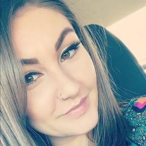 Meet your Posher, Gabrielle